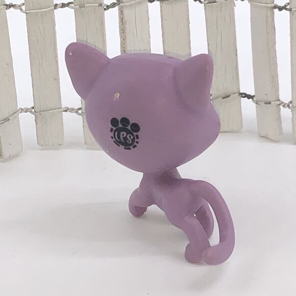 Littlest Pet Shop LPS #35 Purple Cat Sunny Cougar Purple Eyes Puma Barcode - Picture 2 of 4